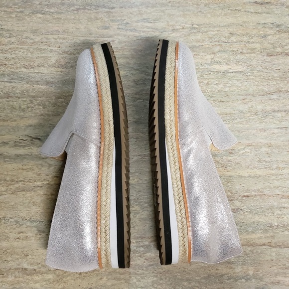 Beautiful Silver slide on espadrille - Picture 7 of 14